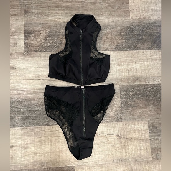 Agent Provocateur Perry Set - Picture 1 of 4